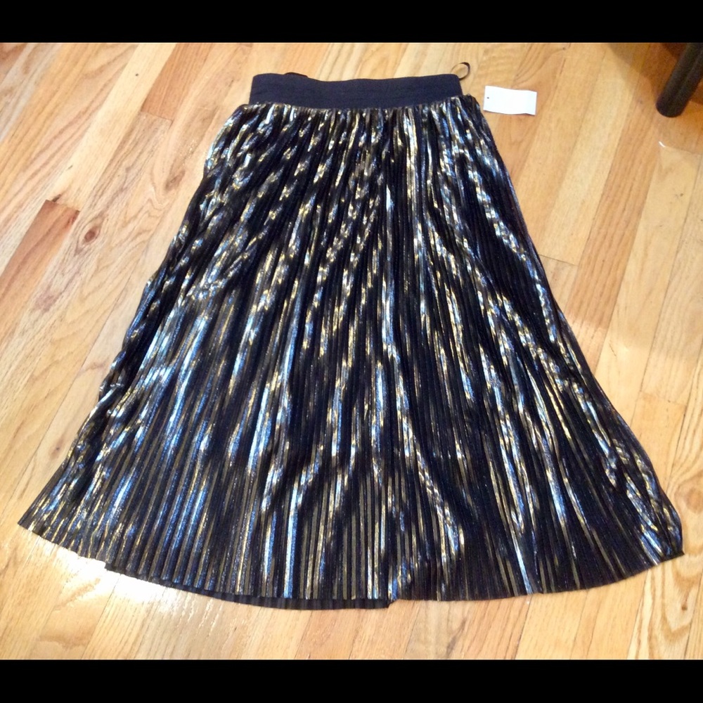 Trouve Gold pleated midi skirt